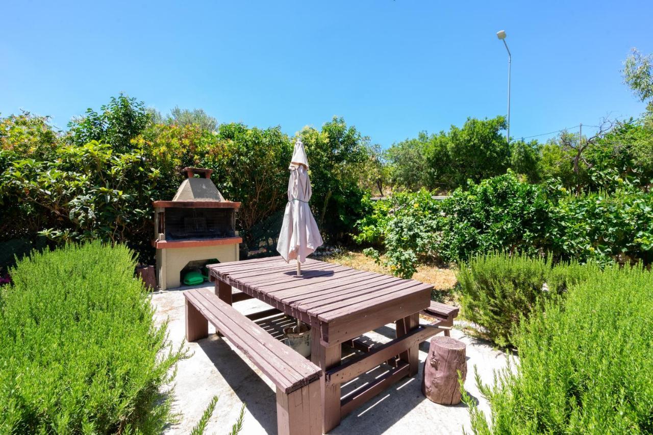 Apartment Aristos Garden